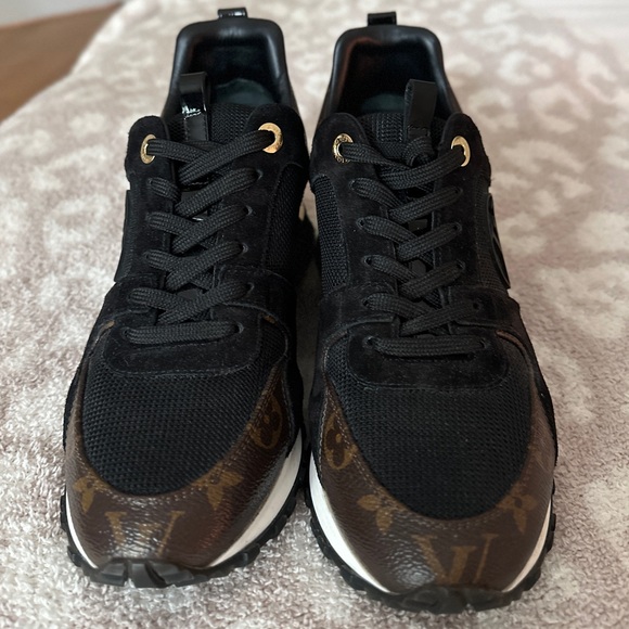 Louis Vuitton Run Away Sneaker - Picture 5 of 10